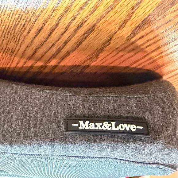 Max & Love Gray Seat Cushion NEW - Picture 3 of 7